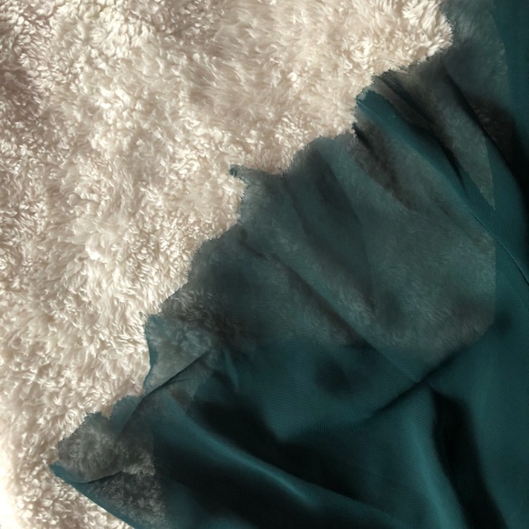 Emerald green chiffon dress with beading - Picture 6 of 6